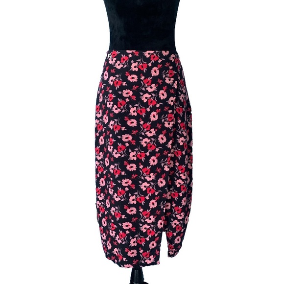 (SOLD)✨EXPRESS: Midi Skirt - Size S - Picture 2 of 6